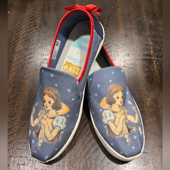 Snow White TOMS Limited Edition - Picture 1 of 14